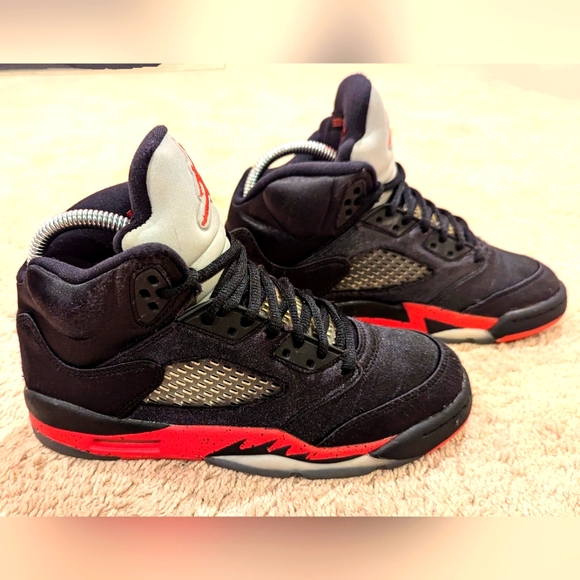 Air Jordan 4 "Bred" Satin - Picture 2 of 7